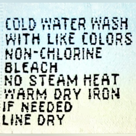 ❤️Embroidered Knee Length/Midi Red Skirt by Autograph New York - Picture 6 of 6